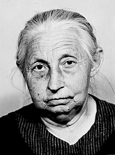 Emma Krger, Mai 1938