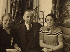 Frieda, Ernst und Marianne (spter verheiratete de Zwart) v. l. n. r.