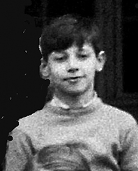 Günther Redlich, 1934, Ausschnitt aus dem Klassenfoto der Schule Breitenfelder Straße 35 Günther Redlich, 1934, Ausschnitt aus dem Klassenfoto der Schule Breitenfelder Straße 35