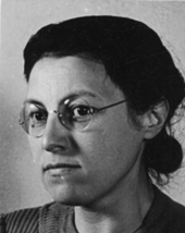 Passfoto Kaatje Benninga, ca. 1942