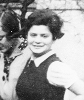 Brustbild Hildegard Meyerson (Ausschnitt aus Gruppenfoto), 1937